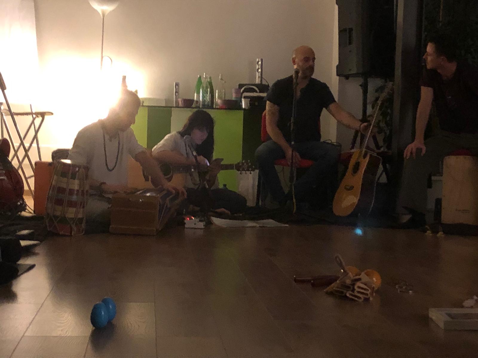 Venerdì 20/03 Serata Kirtan coi Samadhi Friends