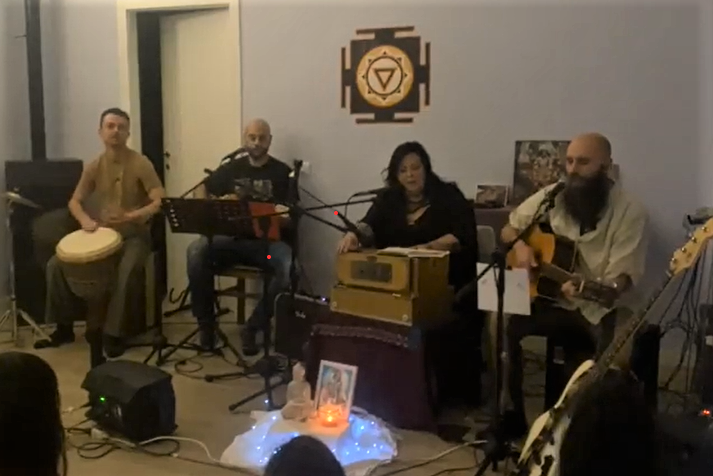Venerdì 24/02 Serata Kirtan coi Nirvana Mantra